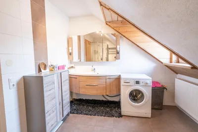12-Zimmer-Gewerbeimmobilie kaufen in Vöcklabruck – 676 m², € 1.750.000 – Bild 41 von 54