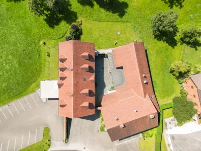 12-Zimmer-Gewerbeimmobilie kaufen in Vöcklabruck – 676 m², € 1.750.000 – Bild 4 von 54