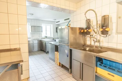12-Zimmer-Gewerbeimmobilie kaufen in Vöcklabruck – 676 m², € 1.750.000 – Bild 21 von 54