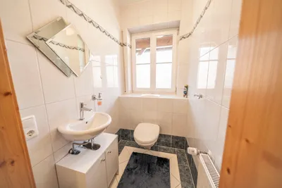 12-Zimmer-Gewerbeimmobilie kaufen in Vöcklabruck – 676 m², € 1.750.000 – Bild 34 von 54