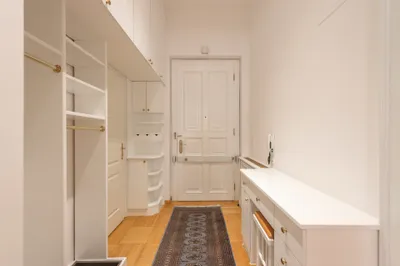 Charmante Altbauwohnung im Servitenviertel – Bild 3