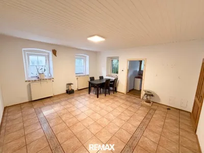 8-Zimmer-Haus kaufen in Neunkirchen – 250 m², € 349.000 – Bild 11 von 53