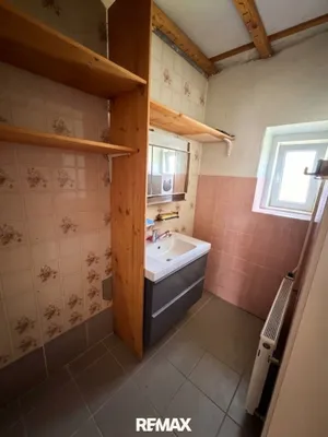 8-Zimmer-Haus kaufen in Neunkirchen – 250 m², € 349.000 – Bild 12 von 53