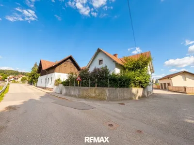 8-Zimmer-Haus kaufen in Neunkirchen – 250 m², € 349.000 – Bild 4 von 53