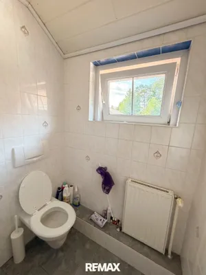 8-Zimmer-Haus kaufen in Neunkirchen – 250 m², € 349.000 – Bild 24 von 53