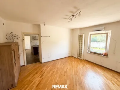 8-Zimmer-Haus kaufen in Neunkirchen – 250 m², € 349.000 – Bild 37 von 53