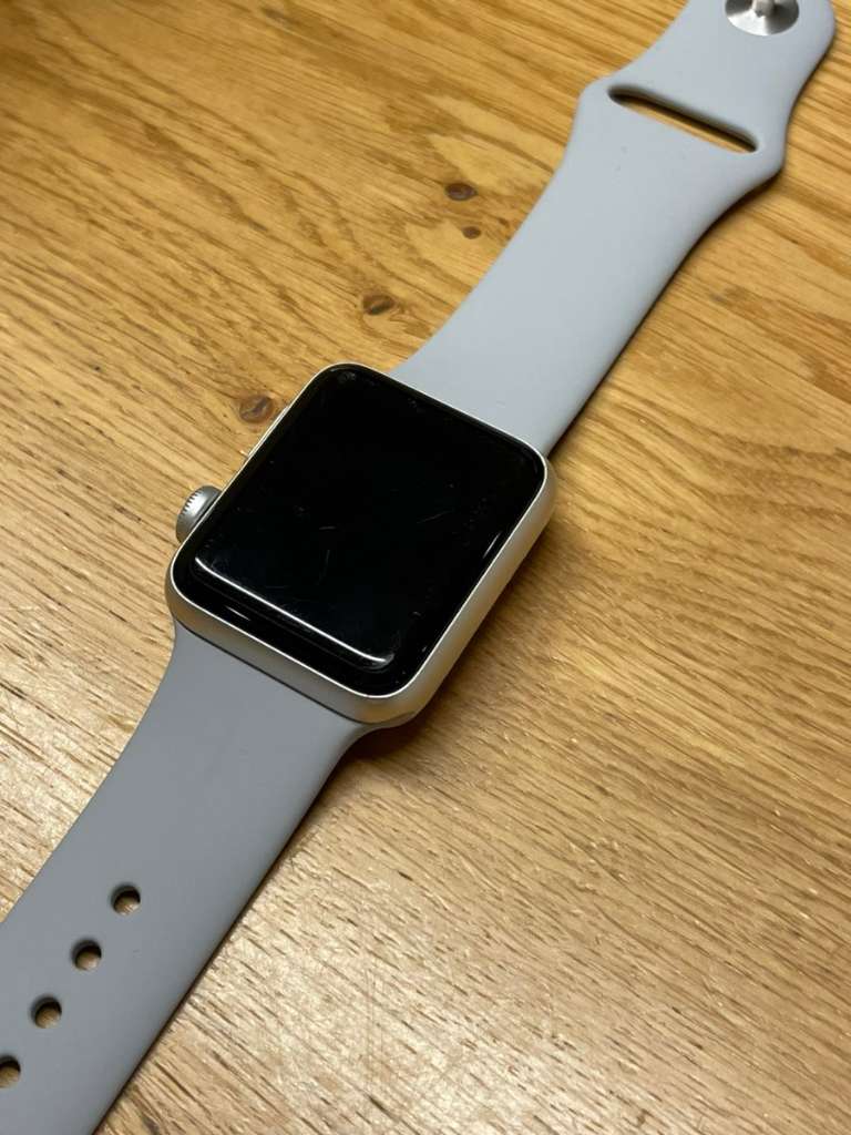 Apple Series 3 Silver 38 mm outlet Smart Watch