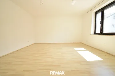 5-Zimmer-Gewerbeimmobilie mieten in Steyr-Land – 132 m², € 1.000 – Bild 3 von 10