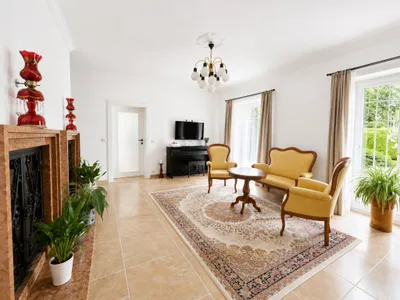 7-Zimmer-Haus kaufen in Braunau am Inn – 200 m², € 699.000 – Bild 2 von 23