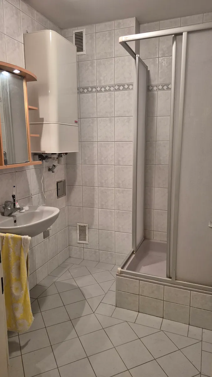 Charmante 2-Zimmer-Wohnung mit Loggia in zentraler Linzer Lage - Ansicht 3