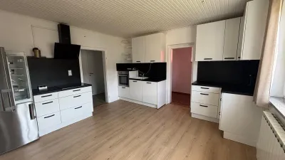 5-Zimmer-Wohnung mieten in Wels-Land – 130 m², € 1.400 – Bild 4 von 6