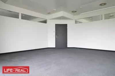 Gewerbeimmobilie mieten in Linz – 979 m², € 16.219 – Bild 38 von 54