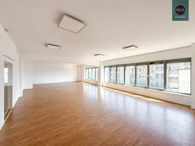 6-Zimmer-Gewerbeimmobilie mieten in Wien – 401 m², € 5.844 – Bild 4 von 30