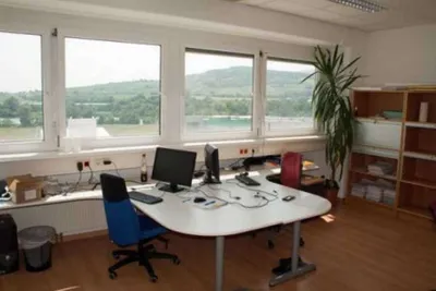 Gewerbeimmobilie mieten in Mödling – 146 m², € 8 – Bild 8 von 16