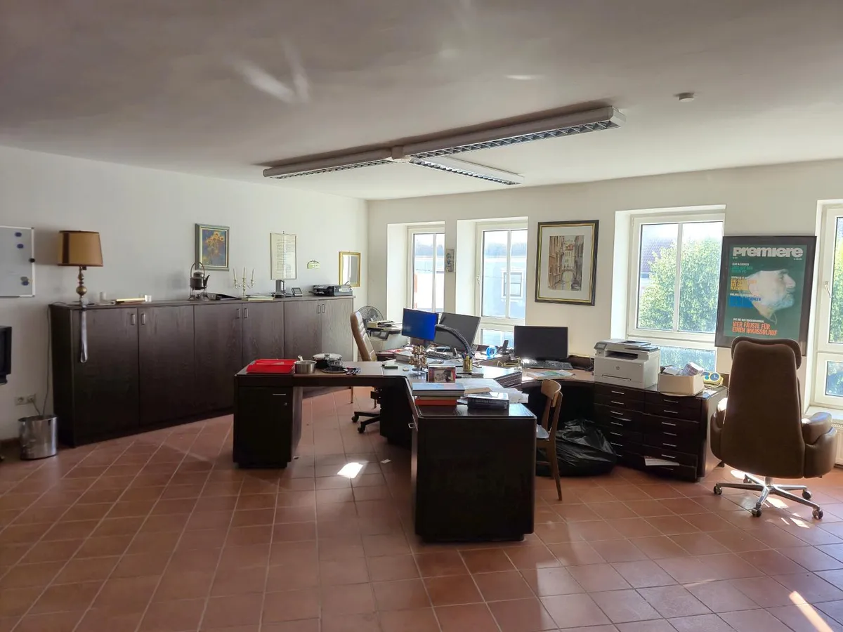 GROSSE, ZENTRALE WOHNUNG IM ZENTRUM VON NEULENGBACH - Ansicht 3
