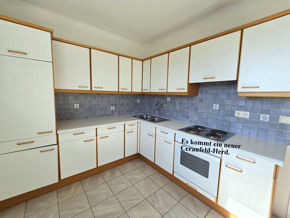 * * * 9 Radmin. zur KF-UNIVERSITÄT... CHARMANTE SINGLEWOHNUNG mit UNVERBAUTEM SCHLOSSBERGBLICK... STADTBLICK-DACHTERRASSE zum MITBENÜTZEN * * * - Ansicht 3