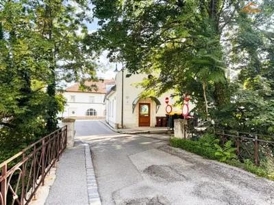 Immobilie kaufen in Neunkirchen – 314,4 m², € 249.000 – Bild 2 von 11