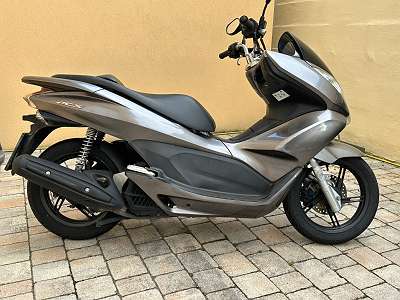 PCX jf28　 Spare parts and accessories for Honda PCX 125 | Louis 🏍️