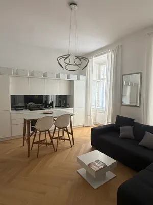 Moderne Altbau Wohnung im Herzen der Wiener Innenstadt – Bild 2
