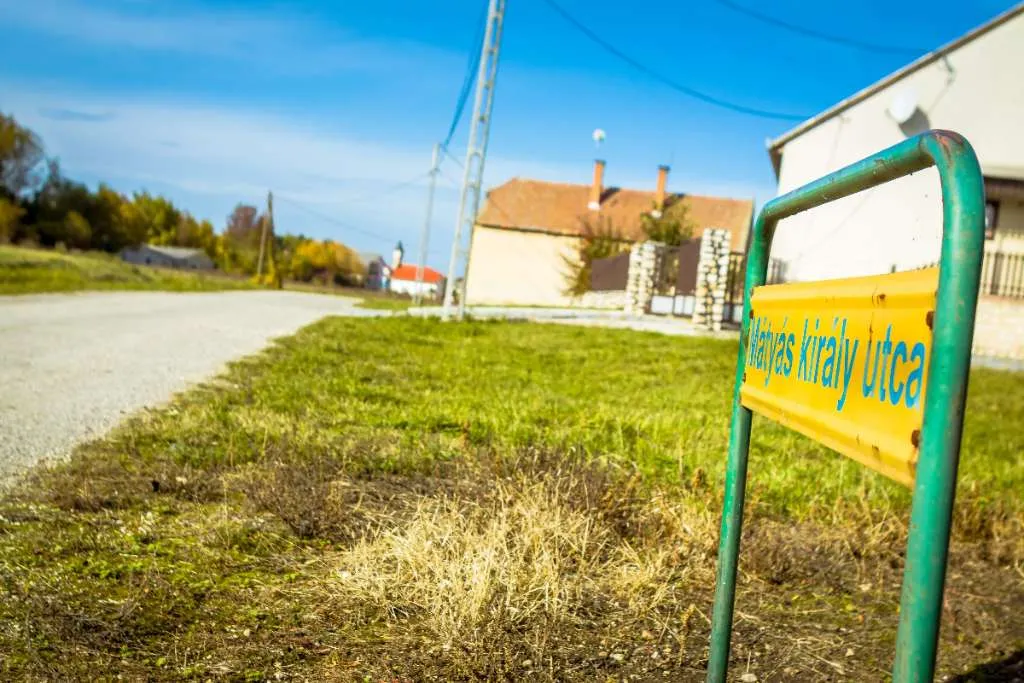 Baugrundstücke von 650 m² - 970 m² in Babót zum Verkauf – pohled 3