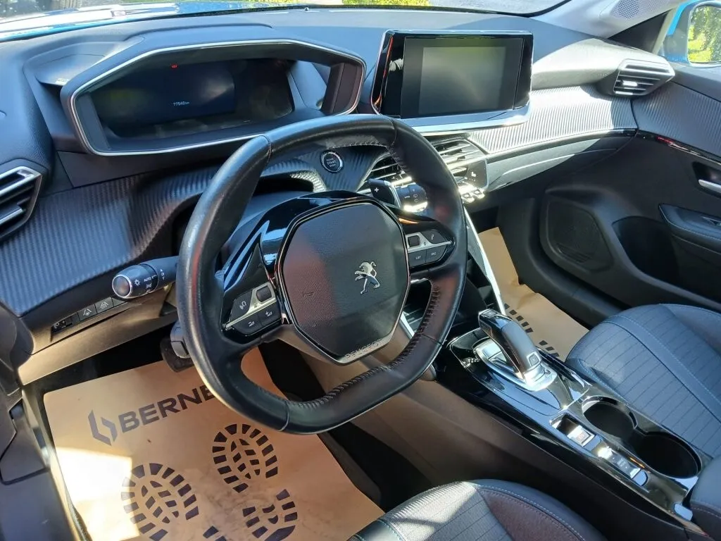 Peugeot 208 2019 photo 2