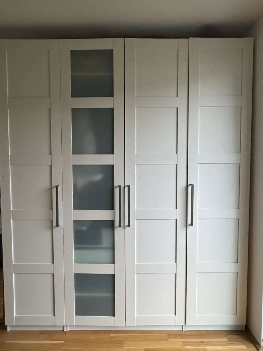 IKEA Pax-Schrank weiß / Pax wardrobe white, € 350,- (5020 Salzburg)