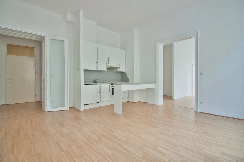 helle Eckwohnung | 2-Zimmer | U-Bahn & Schönbrunn-Gehnähe - Ansicht 3