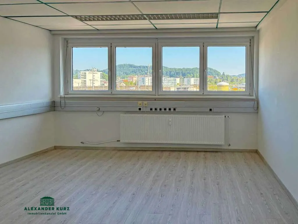 Helle, großzügige Büroräumlichkeiten in zentraler Salzburger Stadtlage - Widok 2