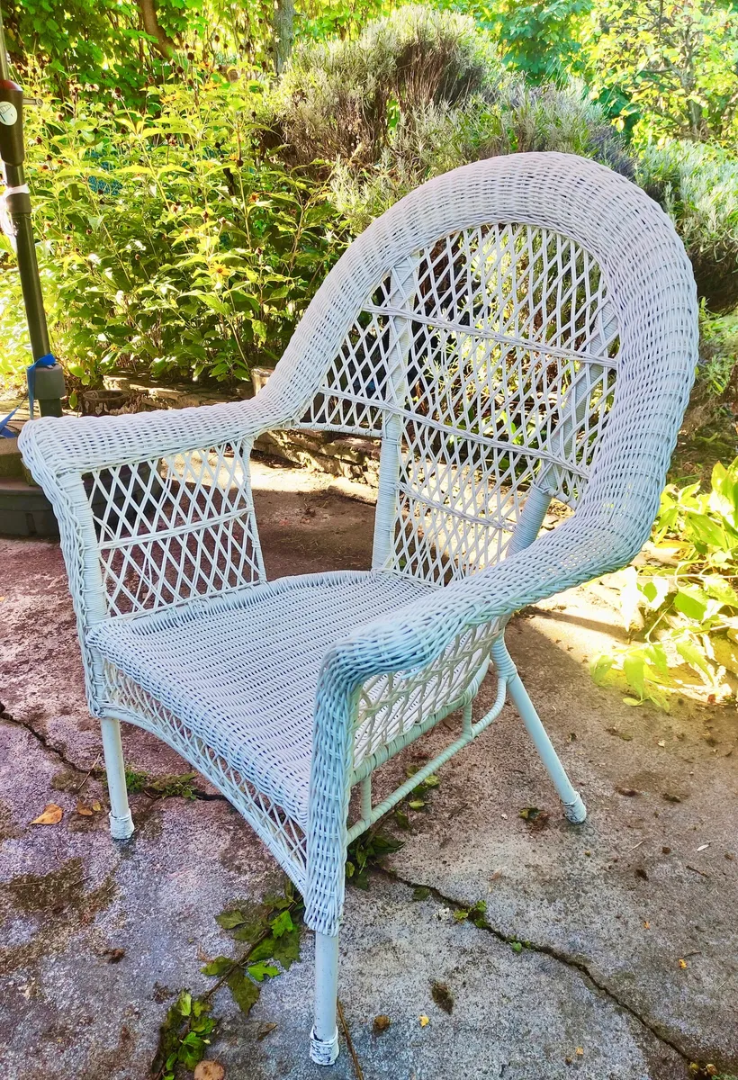 Ikea Gartensessel weiß++ Außenbereich 2 Stück vorhanden +++ Korbstuhl, € 140,- (1220 Wien)
