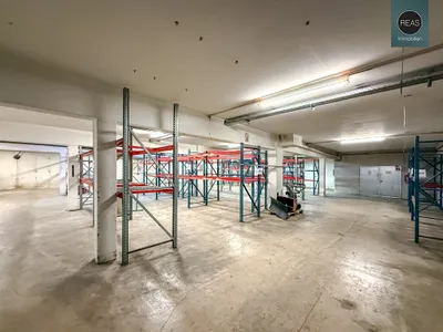 Gewerbeimmobilie mieten in Wien – 3 300 m², € 9 – Bild 12 von 37