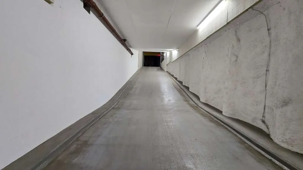 Tiefgaragenplatz (Stapelparker) zu vermieten - Ansicht 3