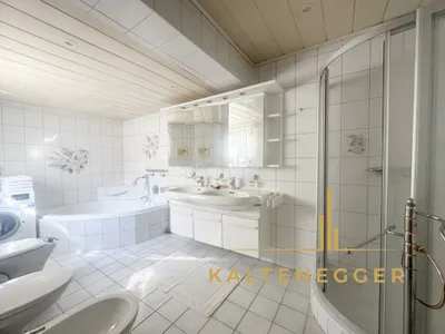 4-Zimmer-Haus kaufen in Neunkirchen – 200 m², € 319.000 – Bild 6 von 12