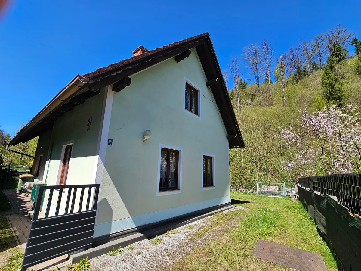 Charmantes Haus mit Garten, Garage und vielseitigen Nutzungsmöglichkeiten - ideal auch als Wochenend- oder Feriendomizil - Ansicht 3