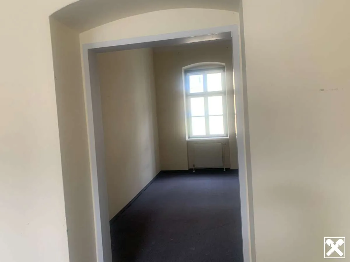 Großes Büro im Zentrum! Oder auch gerne Ihre Praxis! - Ansicht 3