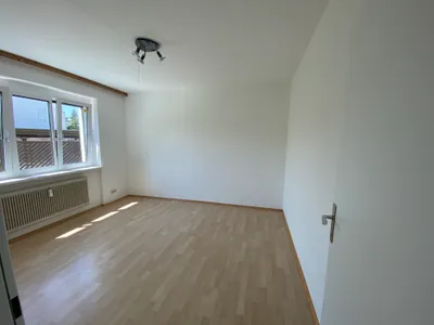 4-Zimmer-Wohnung mieten in Vöcklabruck – 95 m², € 1.399 – Bild 5 von 9