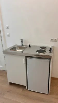 1-Zimmer-Gewerbeimmobilie mieten in Wien – 13 m², € 300 – Bild 3 von 6