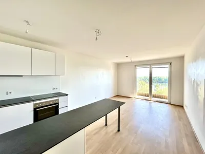 ab 01.08.2026 verfügbar! Lichtdurchflute 2 Zimmer Wohnung mit exzellenter Verkehrsanbindung