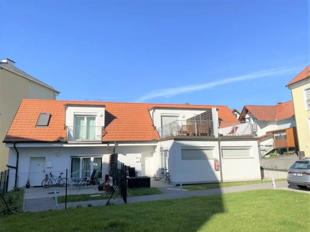 Umfassend saniertes Zinshaus mit drei Wohneinheiten im beliebten Grazer Bezirk Mariatrost – pohled 2