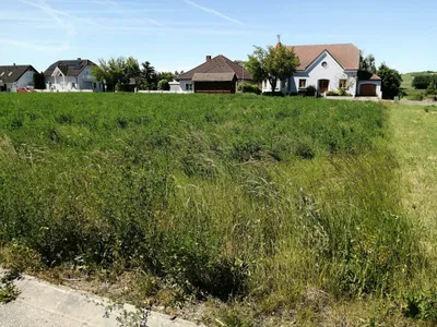 Grundstück kaufen in Korneuburg – 870 m², € 239.000 – Bild 1 von 4