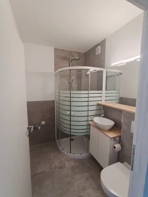 2-Zimmer-Wohnung mieten in Salzburg Stadt – 48 m², € 1.300 – Bild 5 von 9