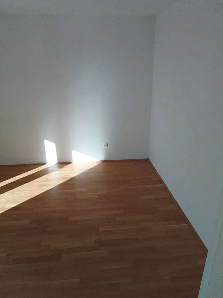Eggenberger Gürtel 73/02/2.54 - mit großer Loggia! - Widok 2