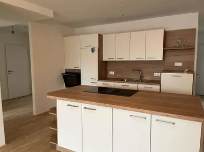 4-Zimmer-Wohnung mieten in Salzburg-Umgebung – 98 m², € 1.800 – Bild 2 von 12