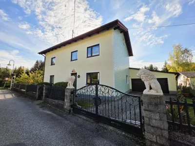 7-Zimmer-Haus kaufen in Gmunden – 115 m², € 324.000 – Bild 1 von 20