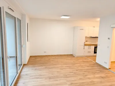 Ruhig wohnen im Grünen - sonnige Neubauwohnung mit Terrasse – Bild 2