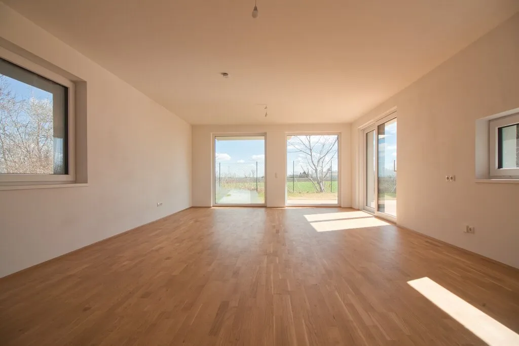 EINFAMILIENHAUS IN RUHELAGE | Ziegelhaus | großzügig, hell & hochwertig ausgestattet | mit Garten & Stellplatz – pohled 3
