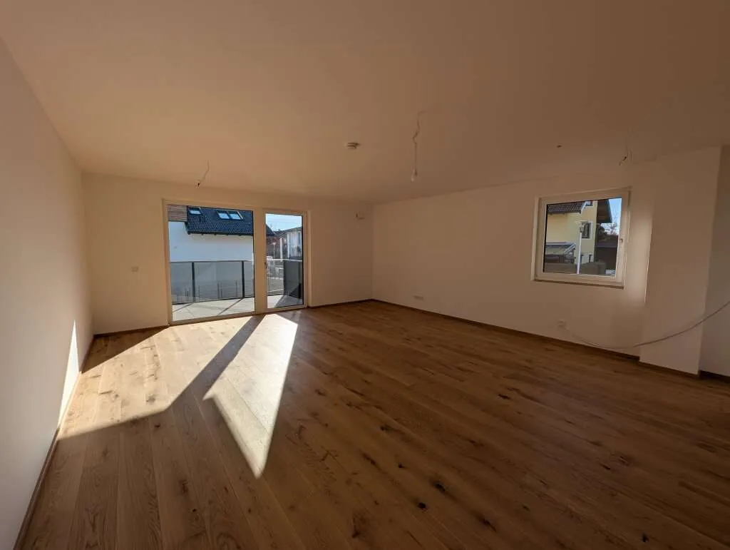 RAUM ZUR ENTFALTUNG: Großzügige 4-Zimmer-Erstbezugs-Wohnung mit Home-Office-Potenzial im Ortszentrum Hallwang! - Ansicht 2