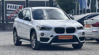 BMW X1 xDrive18d Sport Line*AHK*PDC*Navi* Service gepf