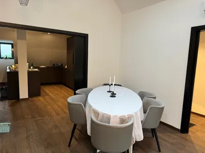 Stilvolles Penthouse mit Pool & Garten - Nahe der Donau – Bild 2