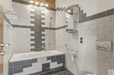 7-Zimmer-Haus kaufen in Innsbruck-Land – 192 m², € 1.795.000 – Bild 18 von 32