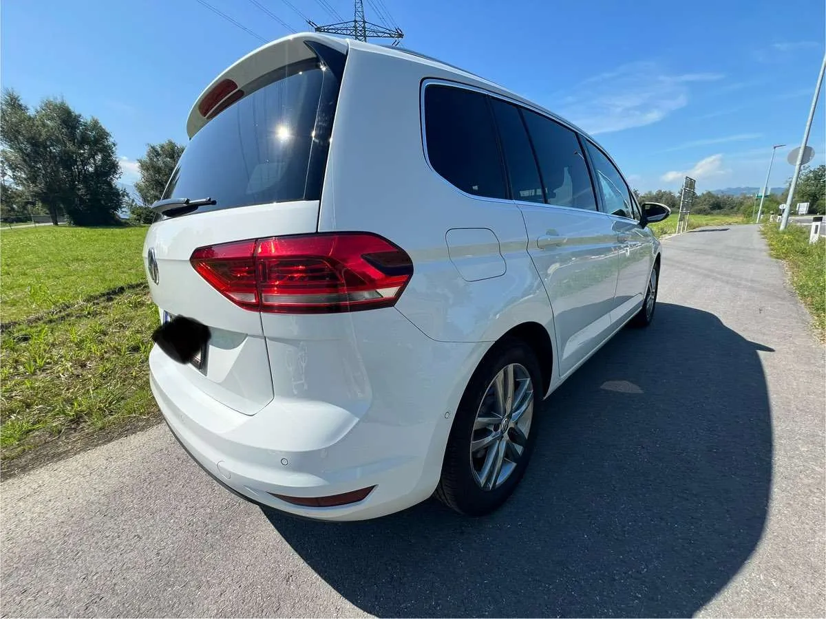 Volkswagen Touran 2016 photo 3